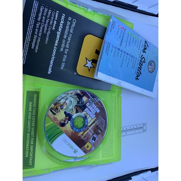 Grand Theft Auto V GTA 5 (Microsoft Xbox 360, 2013) w/ map Tested Both Discs - Picture 3 of 4